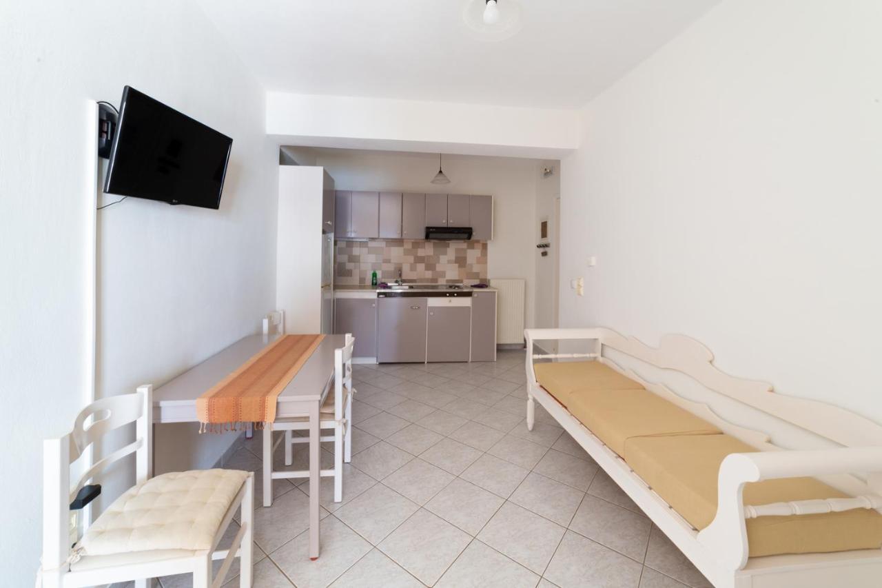 Natassa Apartments Agia Efimia Buitenkant foto