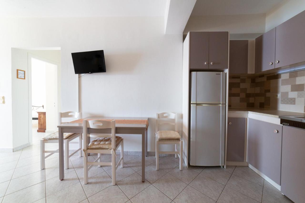 Natassa Apartments Agia Efimia Buitenkant foto