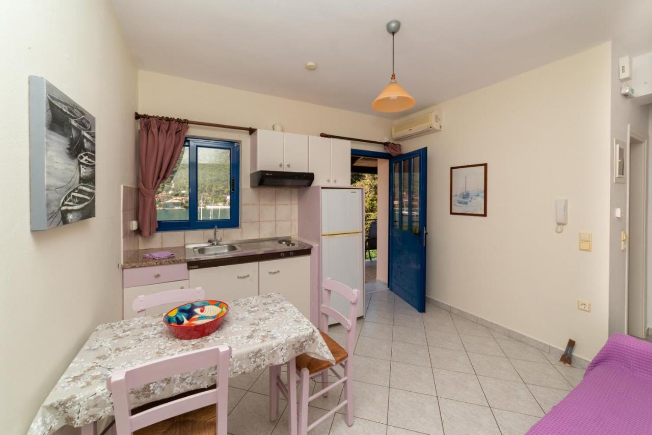 Natassa Apartments Agia Efimia Buitenkant foto