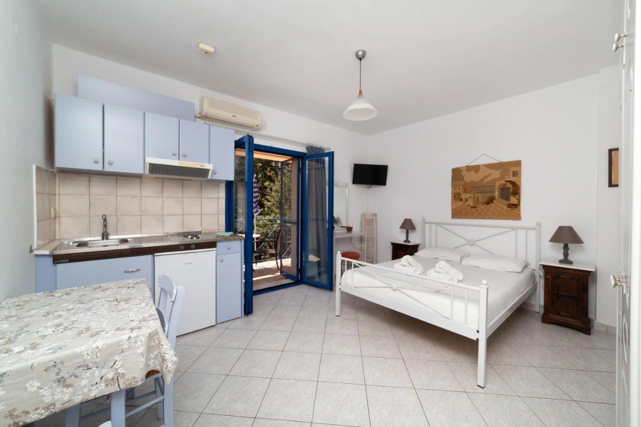 Natassa Apartments Agia Efimia Buitenkant foto