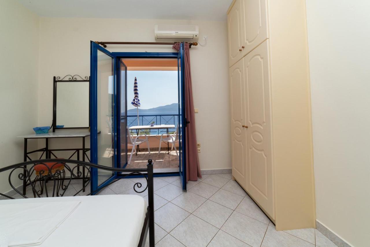 Natassa Apartments Agia Efimia Buitenkant foto