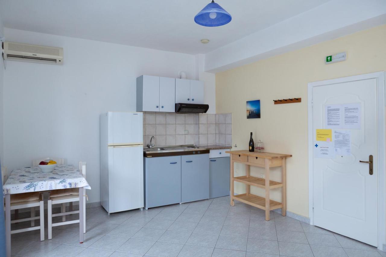 Natassa Apartments Agia Efimia Buitenkant foto