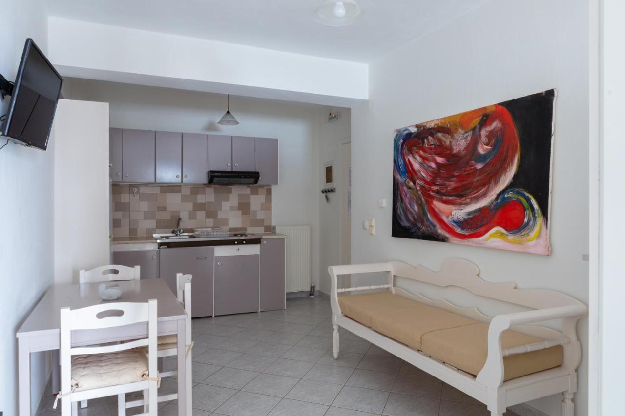 Natassa Apartments Agia Efimia Buitenkant foto